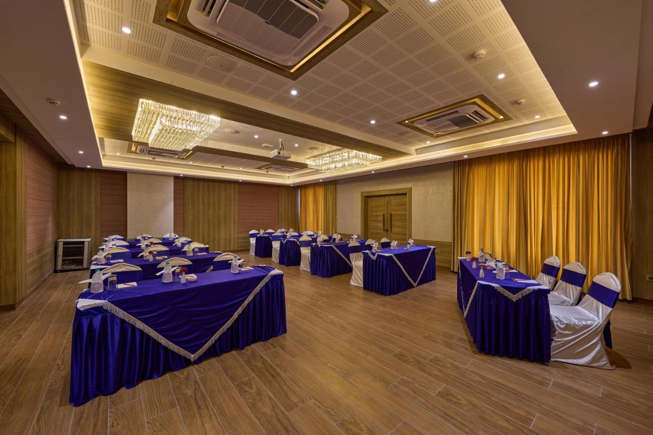 Grand Continent Hosur A Sarovar Portico Affiliate Hotel Екстер'єр фото