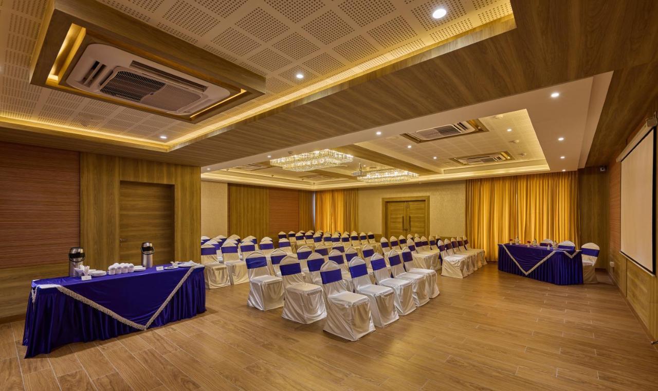 Grand Continent Hosur A Sarovar Portico Affiliate Hotel Екстер'єр фото