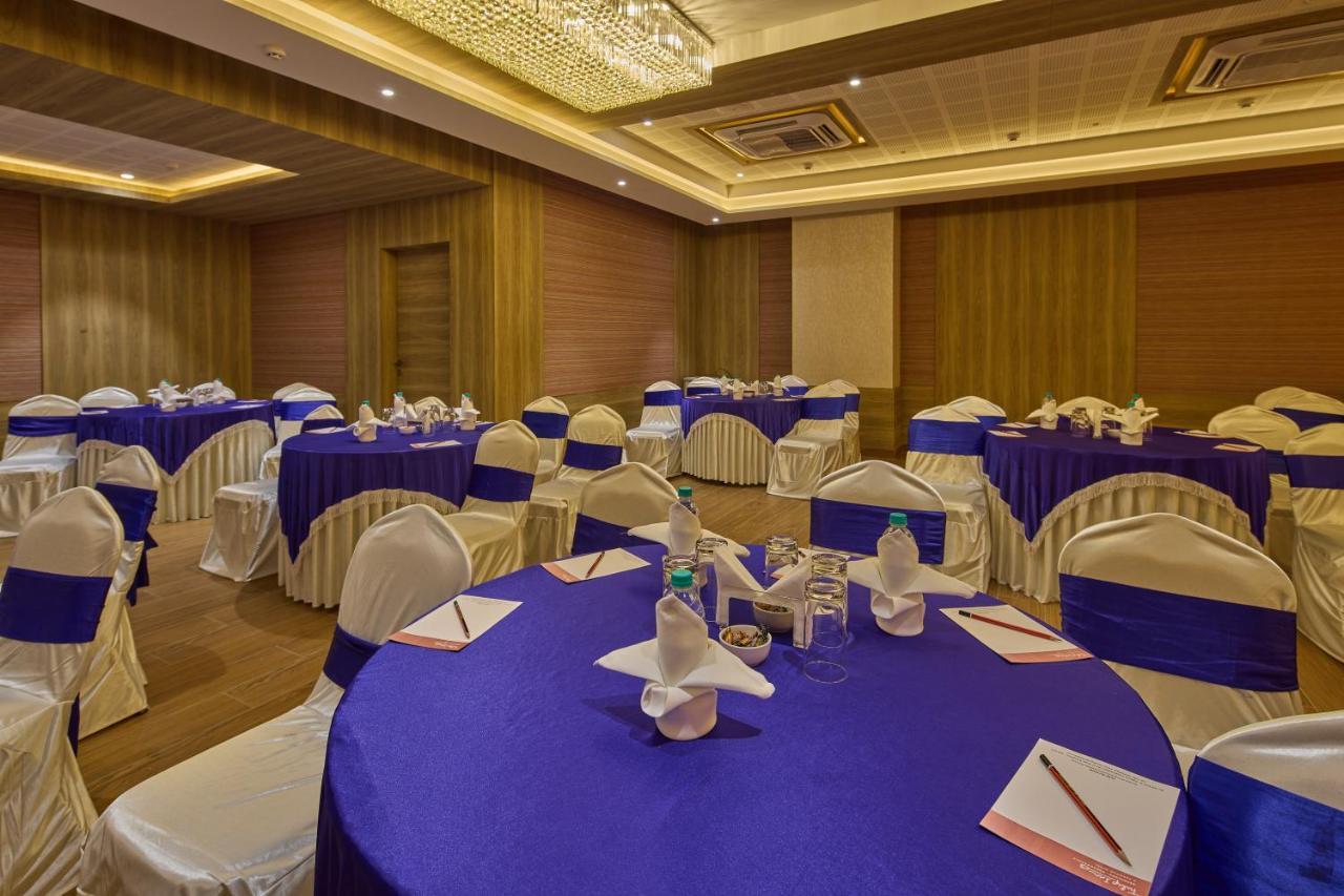 Grand Continent Hosur A Sarovar Portico Affiliate Hotel Екстер'єр фото