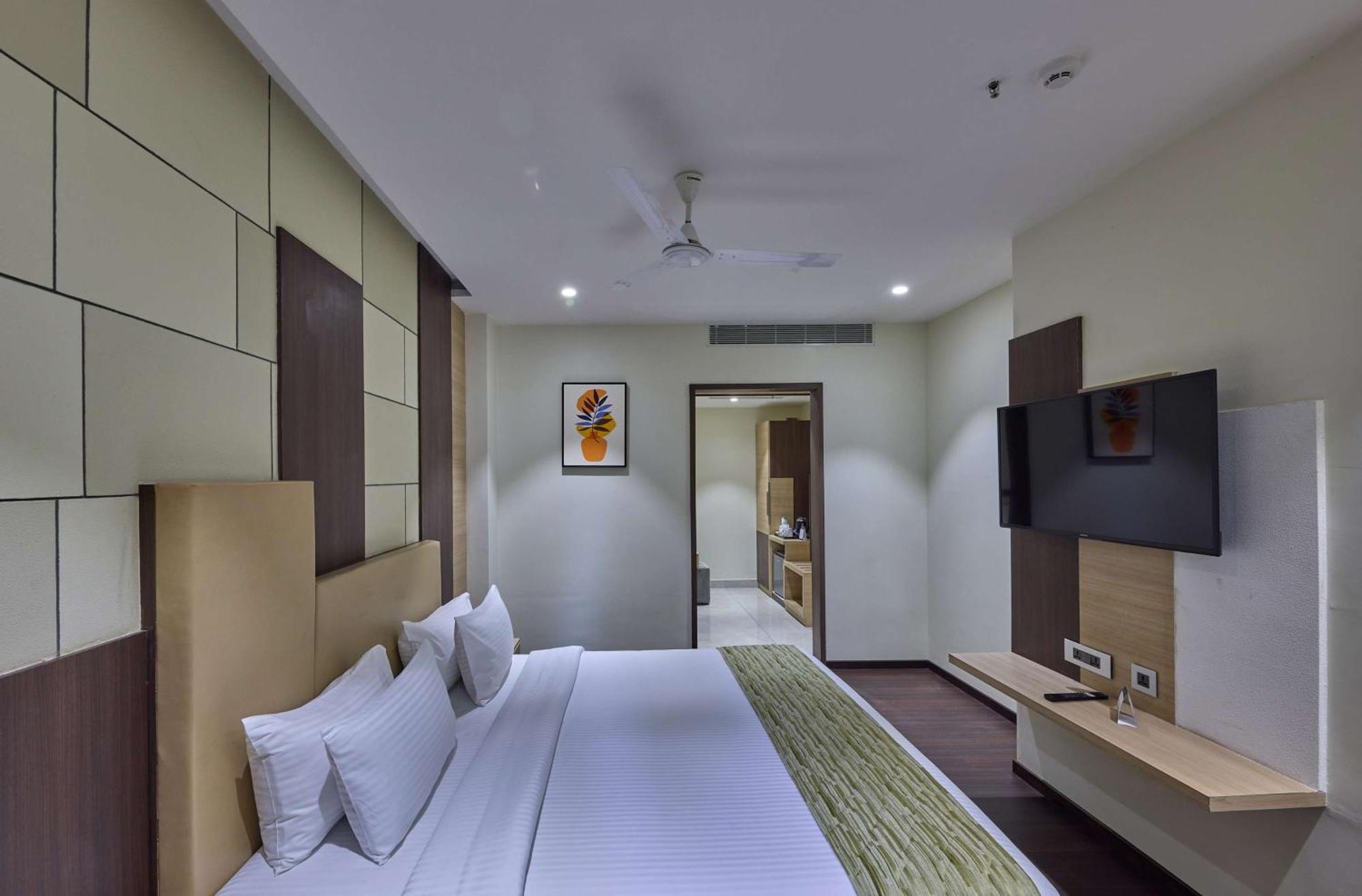 Grand Continent Hosur A Sarovar Portico Affiliate Hotel Екстер'єр фото