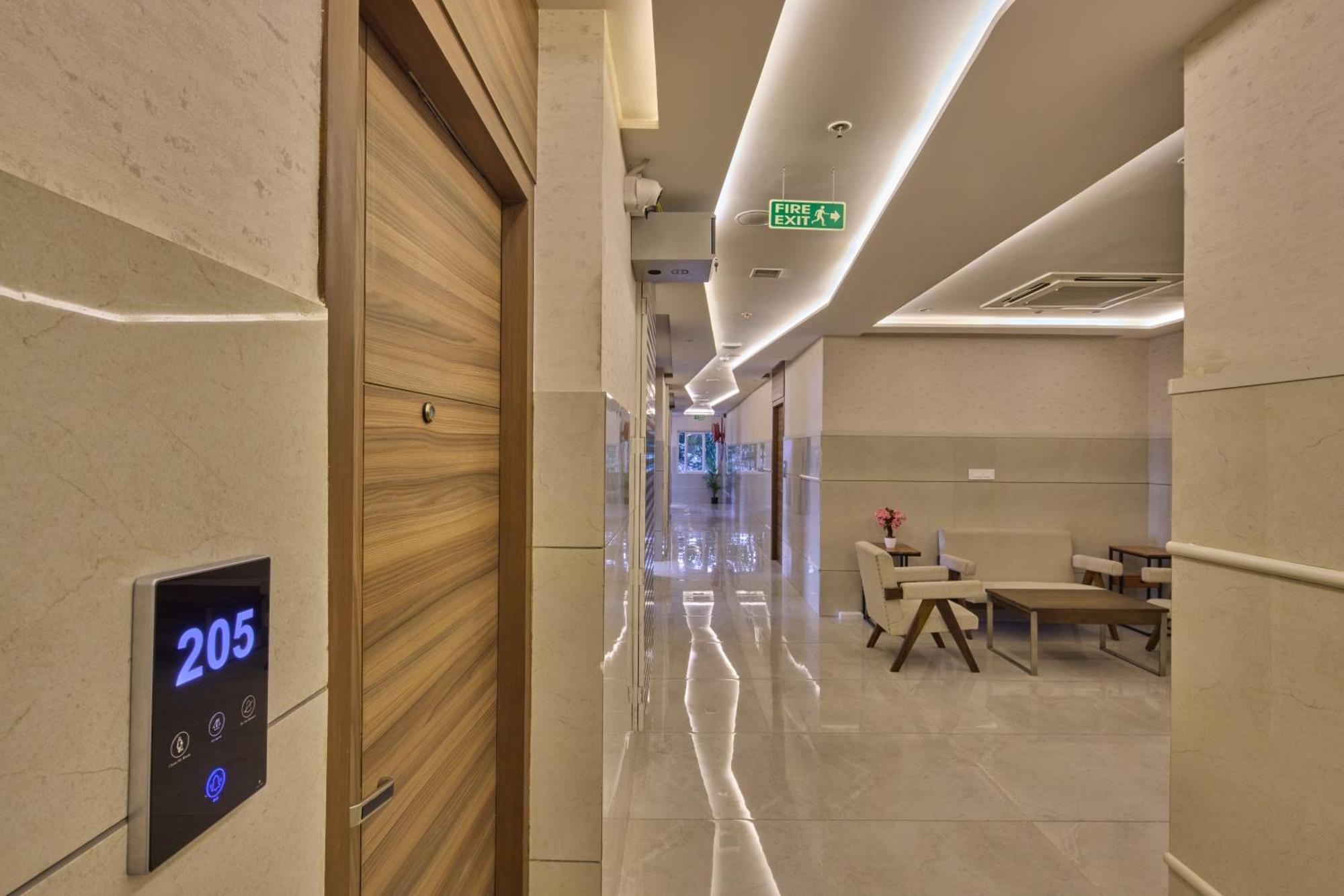 Grand Continent Hosur A Sarovar Portico Affiliate Hotel Екстер'єр фото