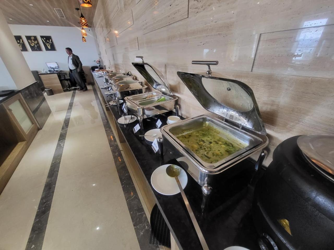 Grand Continent Hosur A Sarovar Portico Affiliate Hotel Екстер'єр фото
